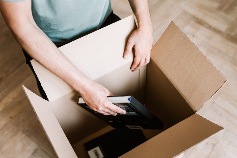 Amazon stoppe la livraison gratuite : combien cela vous coûtera-t-il ?