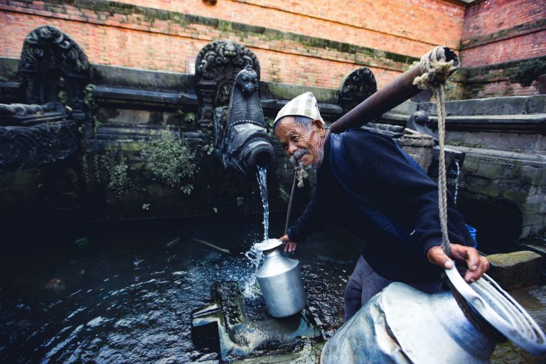 Débloquez l&rsquo;aide de votre mairie pour un récupérateur d&rsquo;eau de pluie en 2026 : ce qu&rsquo;il faut savoir