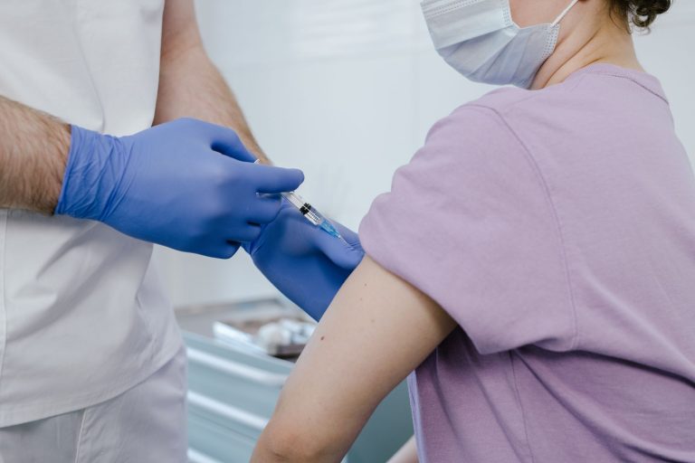 Vaccination conjointe contre la grippe et Covid-19 dès le 13 octobre