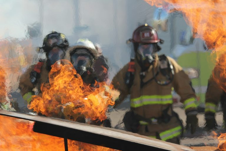 Pourquoi les pompiers manifestent malgré l’augmentation du budget