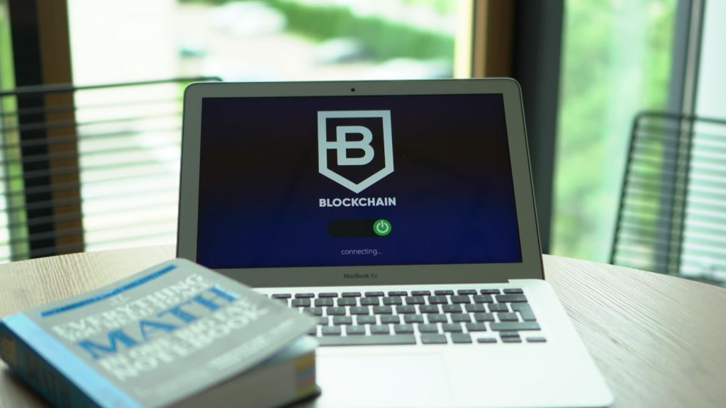 Actualité crypto et DeFi : comprendre la finance décentralisée avec des guides datés