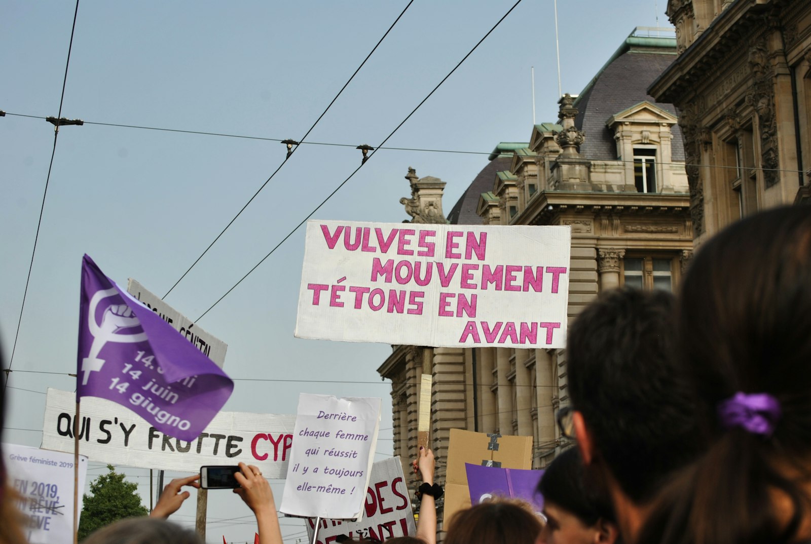 Lycées marseillais en blocus : que faire si votre enfant est impliqué ?