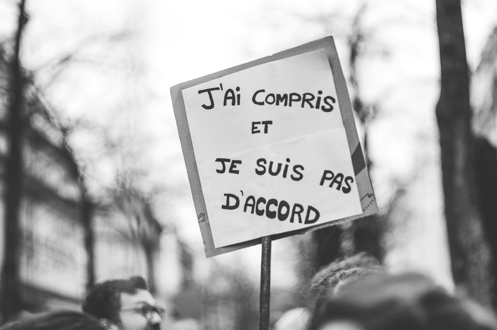 Compléments alimentaires interdits : pourquoi le lithium est-il encore en vente ?