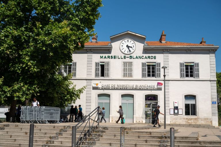 Comment les jeunes Marseillais redéfinissent l&rsquo;engagement associatif ?