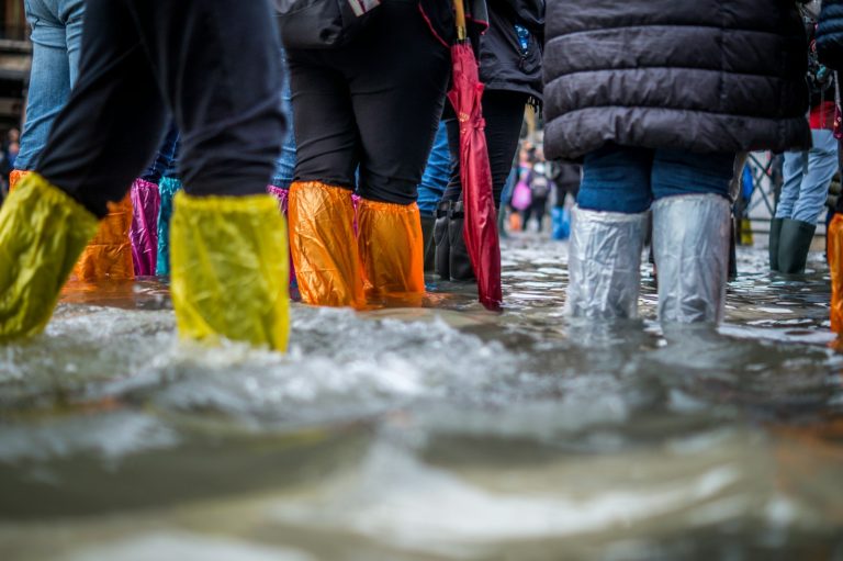 Inondations à Marseille : 5 mesures essentielles pour protéger votre maison