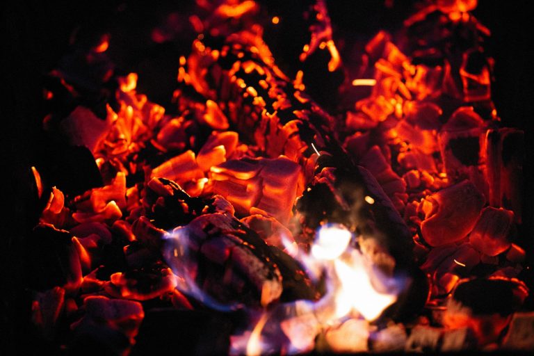 Feux de cheminée interdits dès novembre : êtes-vous concerné ?
